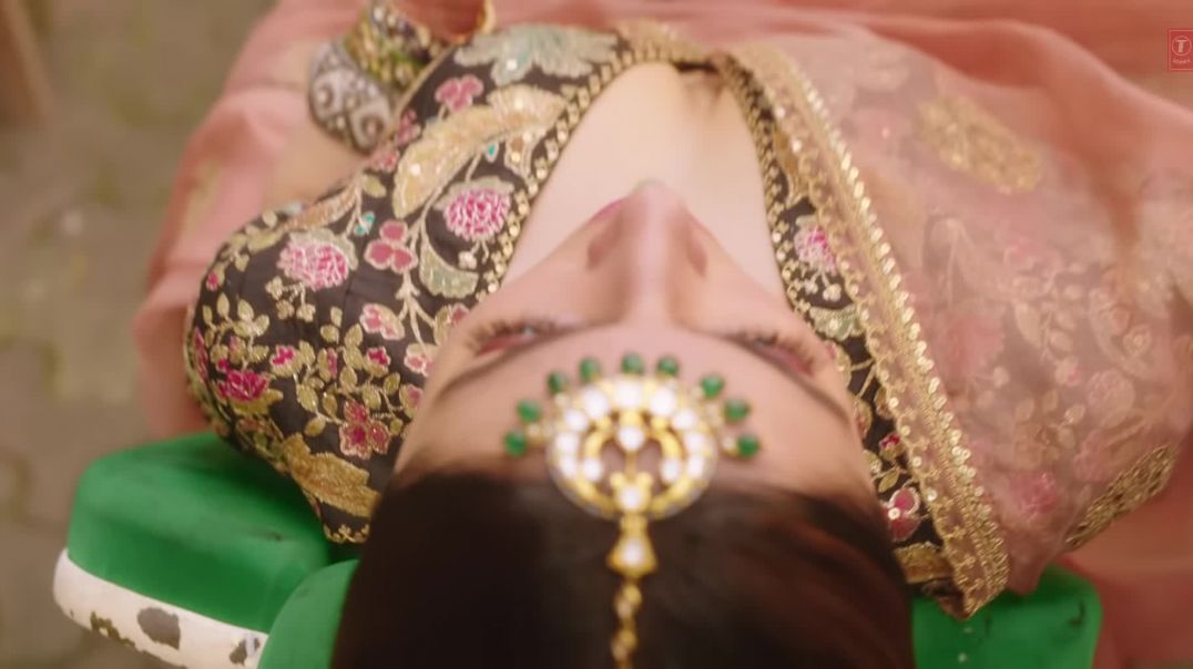 ⁣Yaad Piya Ki Aane Lagi