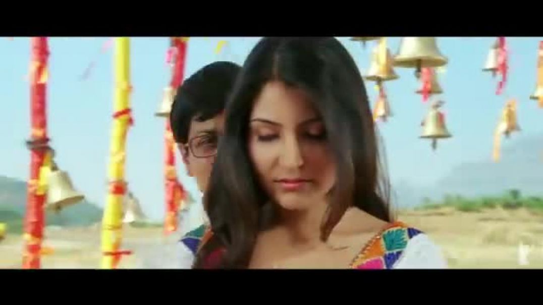 Tujh_Mein_Rab_Dikhta_Hai_Song___Rab_Ne_Bana_Di_Jodi___Shah_Rukh_Khan,_Anushka_Sharma___Roop_Kumar(36