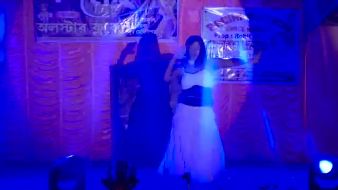 ⁣Super Hit Oye Oye Song Dance