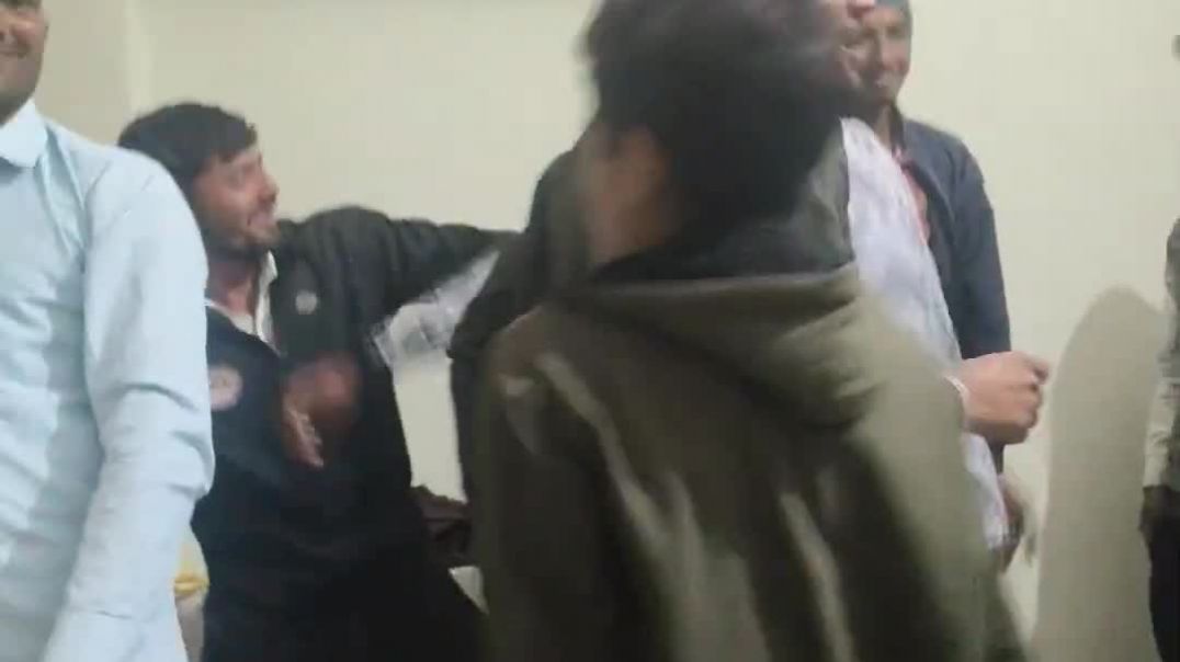 ⁣इंजॉय_करते_हुए_#भाई_#tredingvideo_#vairalvideo_#bhaichara_#trendingvideo(1080p)