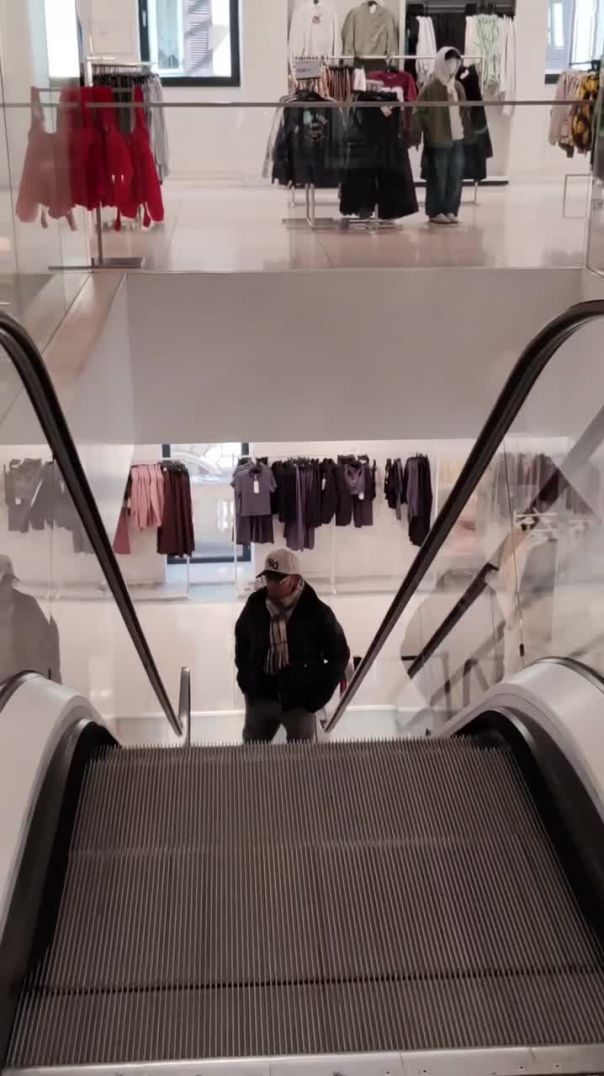 Rome italy 🇮🇹 - ZARA Store in Rome italy