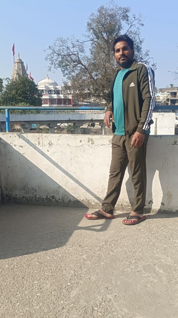 Radha Radha japte raho