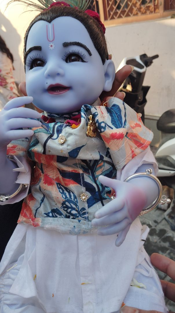 नन्हे कृष्णा की मासूम हँसी 💙दिल के