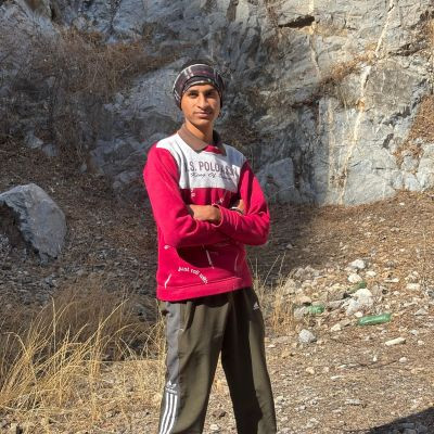 111195804959250314674 