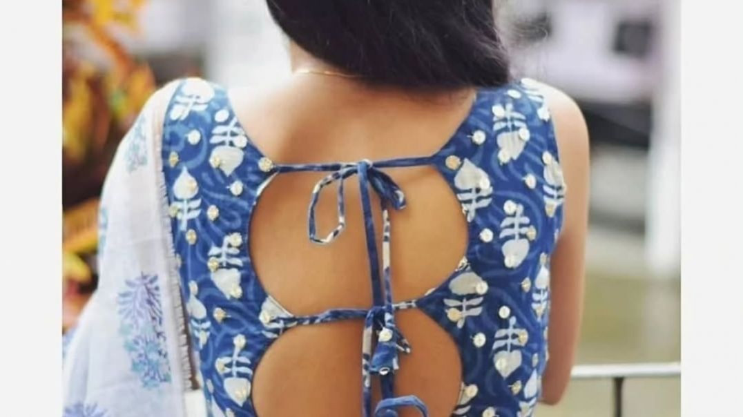 ⁣Blouse design 💕 traditional blouse design