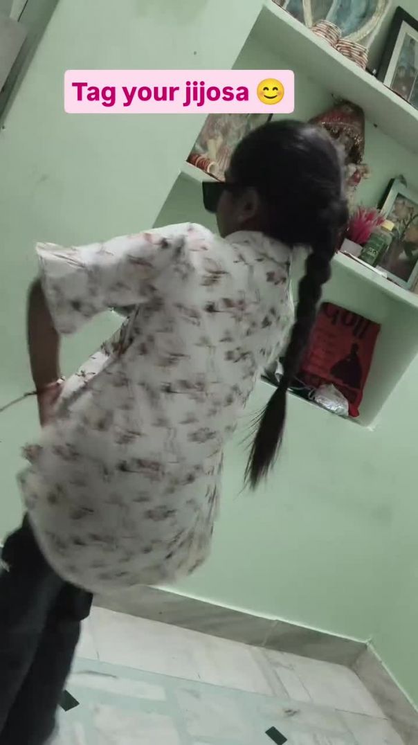 जीजोस एक मोटर कार