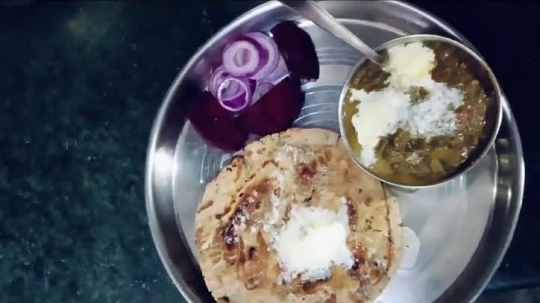 #sardiyon ka khas tohfa bajarue ki roti or sabji#
