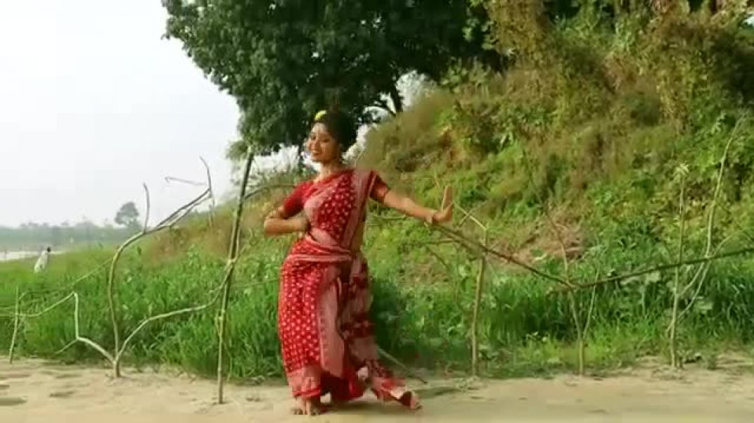 ⁣Dola Re Dola Re Song Dance