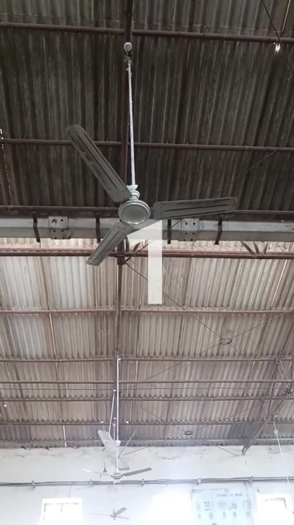 Fan to robot😱😱😱🤖