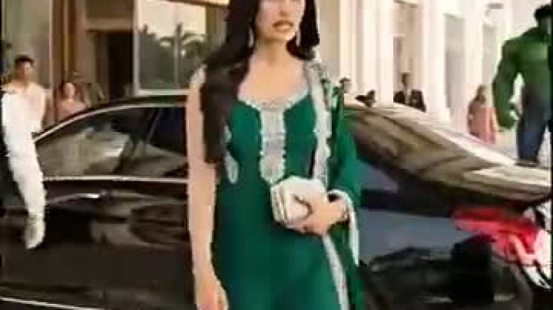 ⁣Gareeb_Hulk_Bana_Hotel_Ka_Malik_#ai_#hulk(360p)