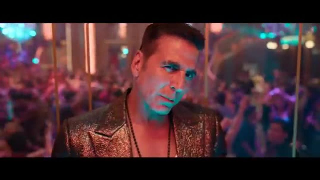 ⁣LAAL_PARI__Song___Yo_Yo_Honey_Singh___Sajid_Nadiadwala___Tarun_Mansukhani___Housefull_5(360p)