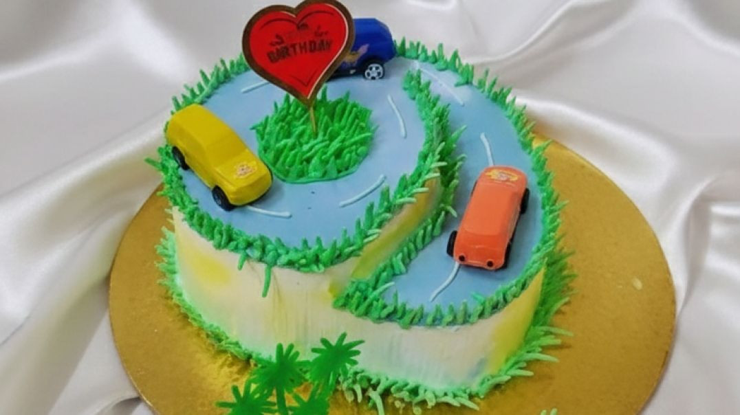 ⁣Highway cake. 1.5 kg pineapple cake