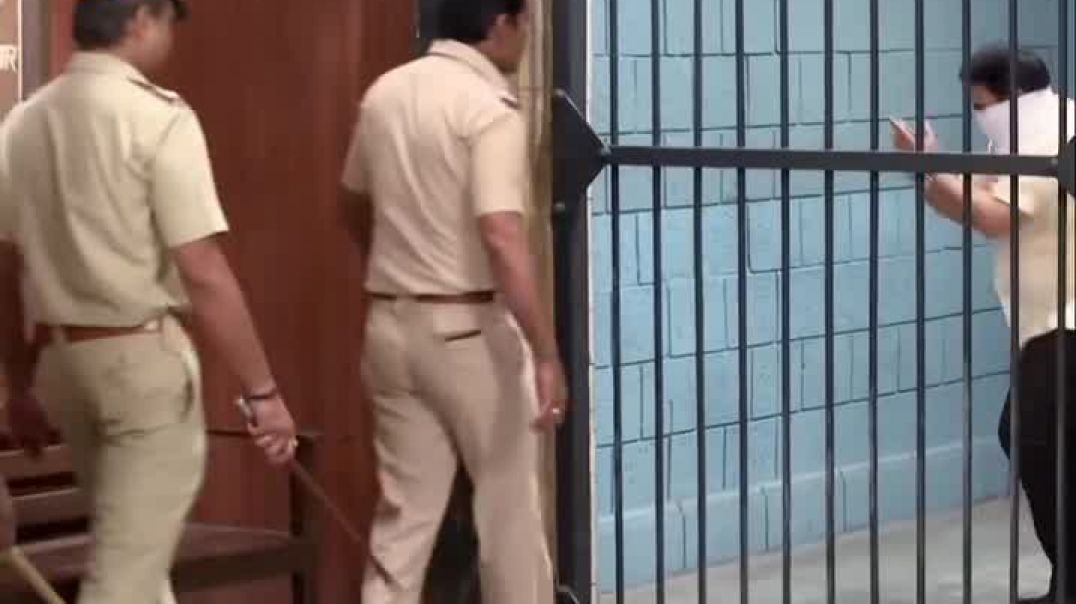 ⁣Jethalal acting level 😅😅😂#tarakmehtakaultachashma​​ #jethalal #trendingreels #viralreels #rcb (