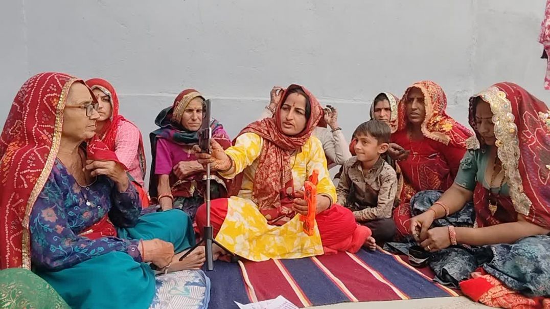 माटी रो दीवलो जोड़ स्या