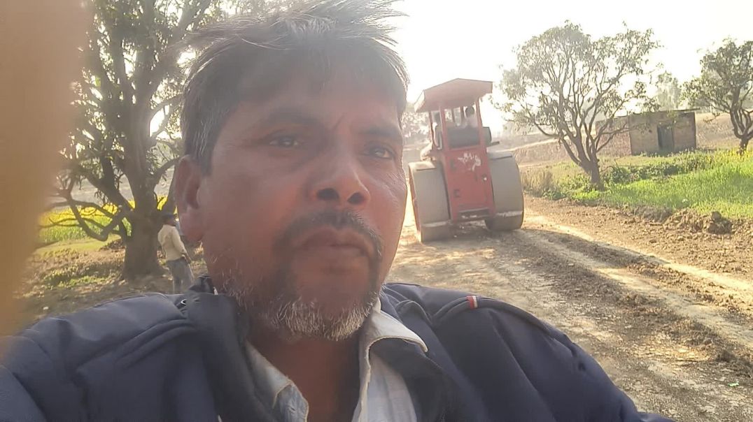 ⁣मेरे काम पर रोलर चलता हुआ