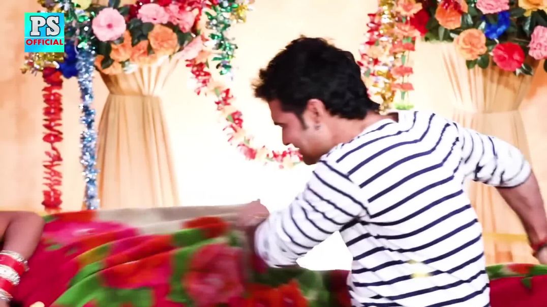 ⁣Pawan Singh (2018) होली का सबसे हिट गाना - Maza Mara Taru - Bhojpuri Superhit Holi Songs 2018 New(10