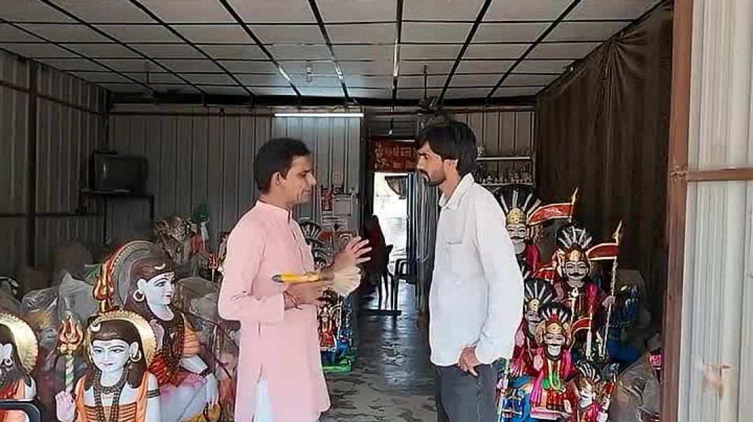 ⁣दुनिया_का_सबसे_बड़ा_कलाकार_कौन(720p)