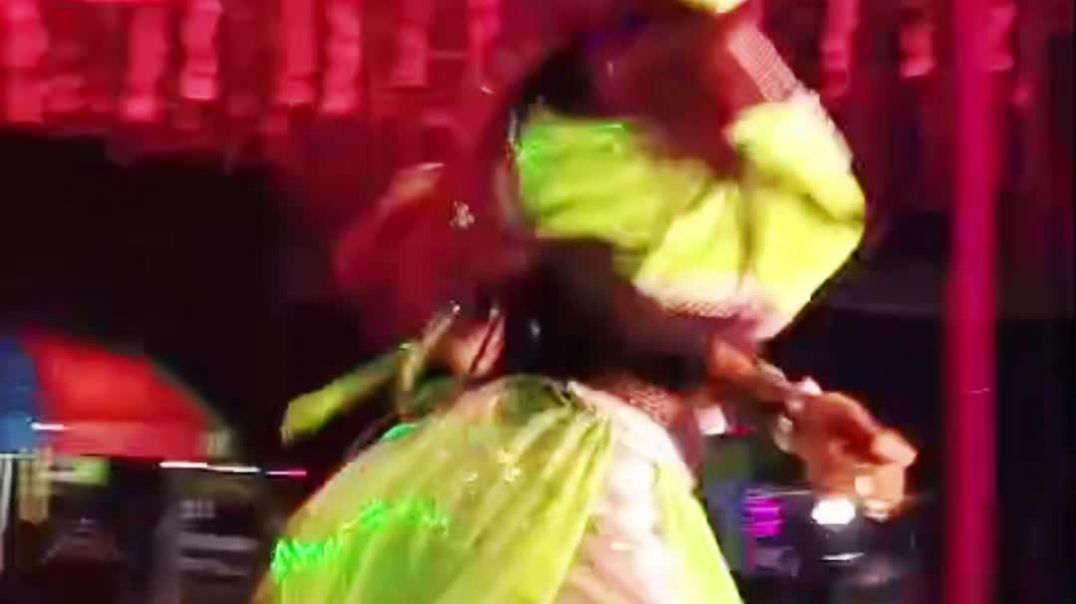 ⁣nili nili akhiya se kar delu jadu ll Dance Hungama ll Village fair Dance Program