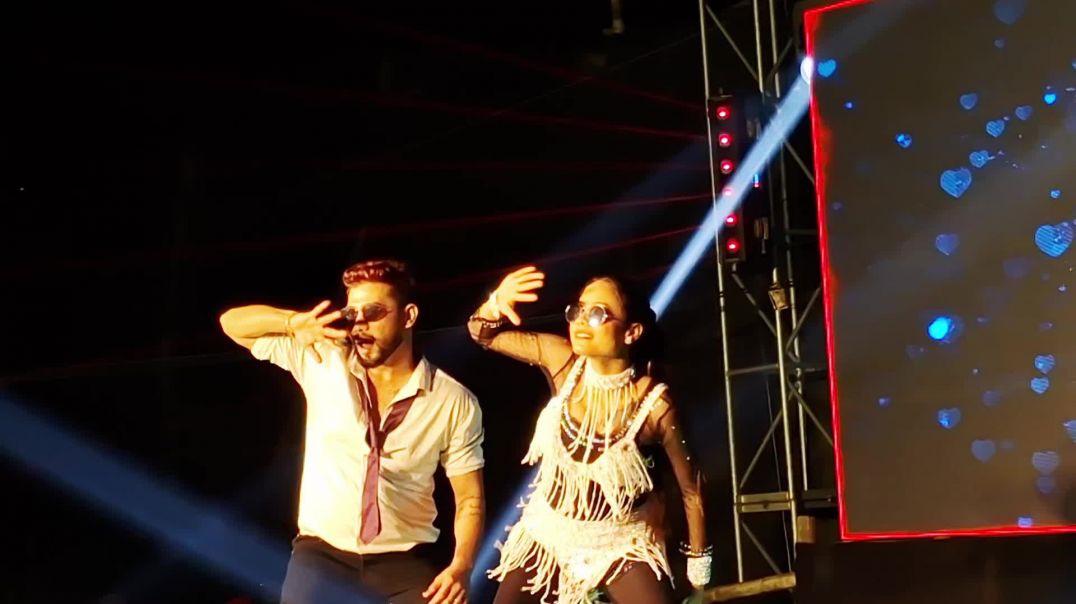 ⁣প্রেমেরি নীল ইশারাতে এলোমেলো হাওয়া  ll Nilanjana Dance Academy ll Dance Hungama