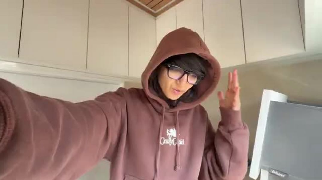 ⁣Avantika_Bani_Sourav_Joshi_🤣(360p)