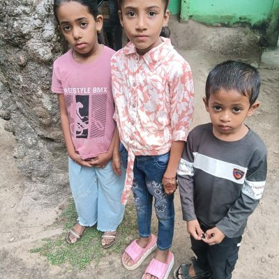 101530415683940520945 