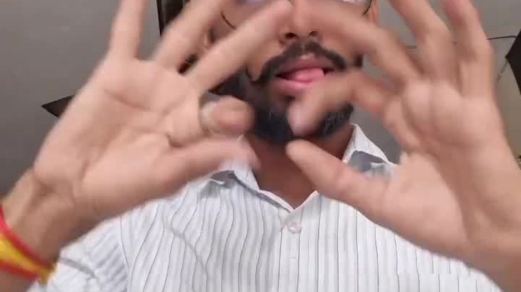 ⁣Some deaf people focus more on family expectations than their own business ideas