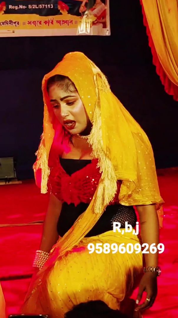 Lal Shari Poriya Konna #dance #reels #shorts #india