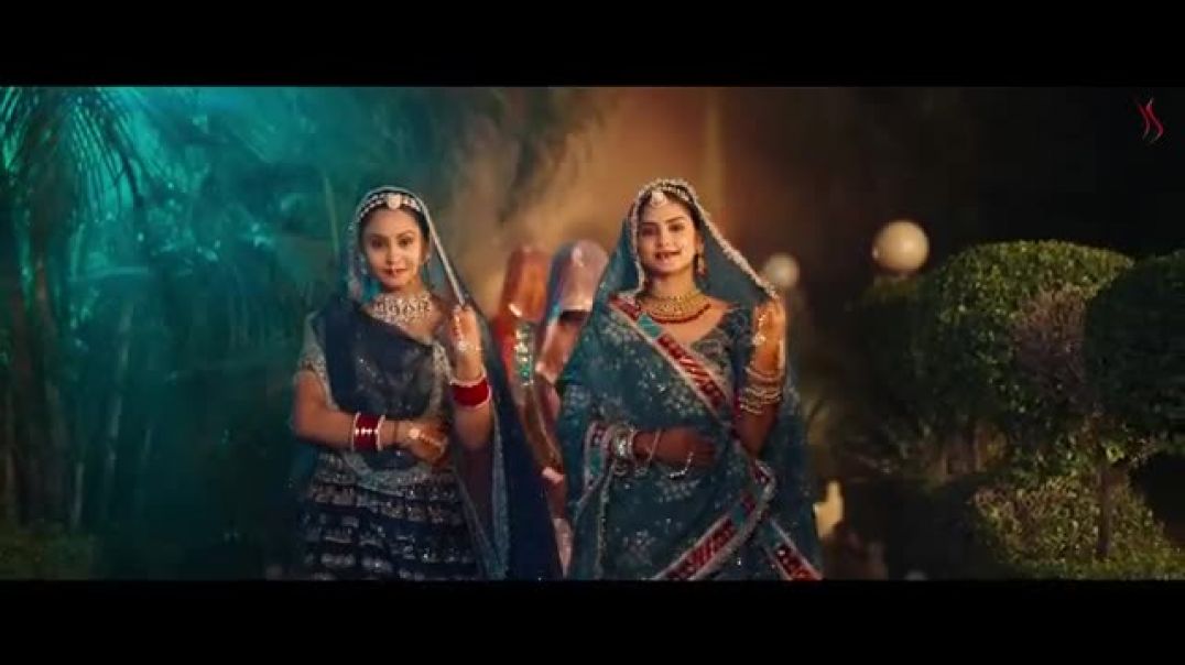 ⁣Ghoomar_The_Legacy__Official_Video____Kavita_Arya___Jassu_Khan___Hit_Rajasthani_Song(360p)