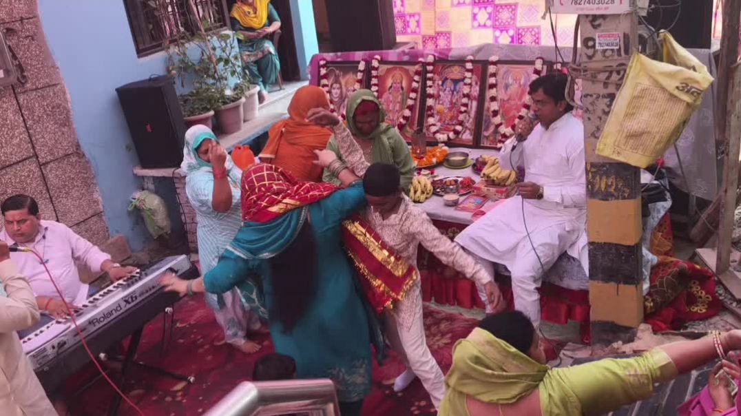 ⁣Kirtan dance vlog