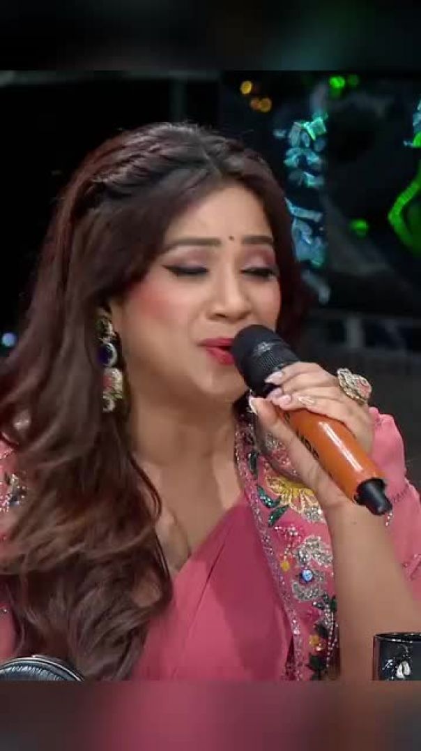 Shreya_Ghoshal_Stage_Performing #princessmusic