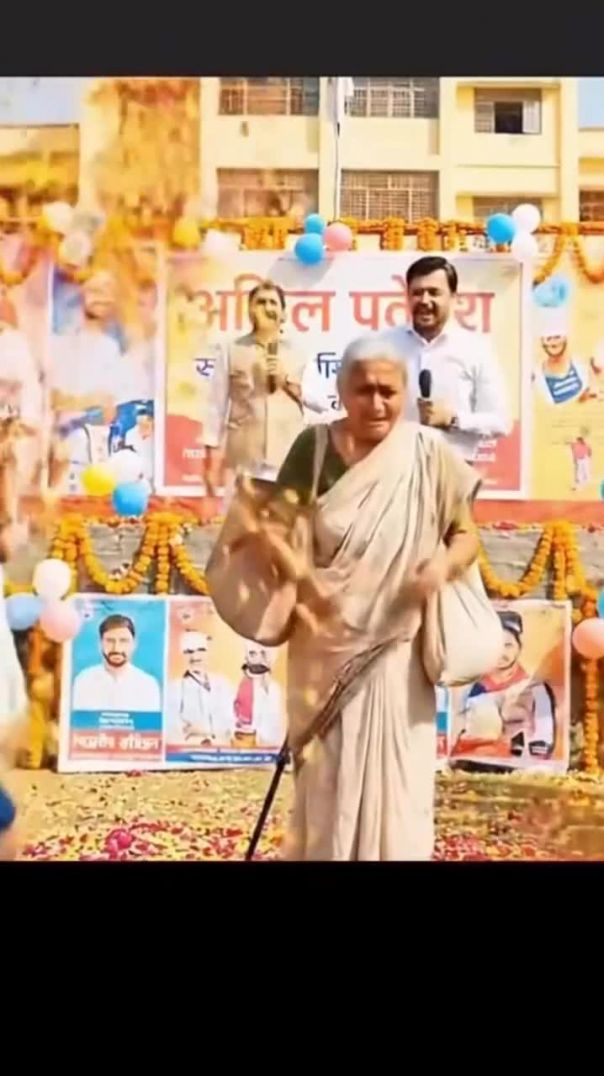 Copy of ai_papparazi-20251220-0009