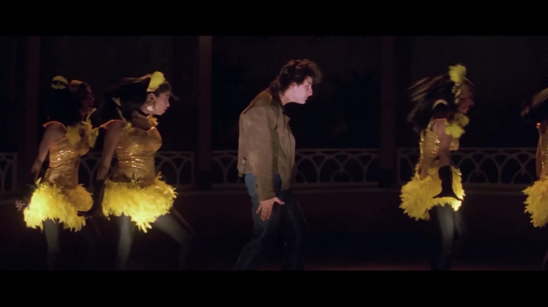 ⁣लड़की देखी मुँह से सीटी बजे हाथ से ताली _ मैं खिलाड़ी तू अना(4K_