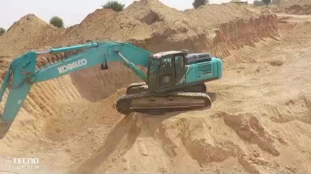 ⁣जेसीबी से खुदाई का वीडियो