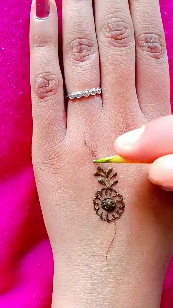 back hand mehndi design#attractive mehndi design#