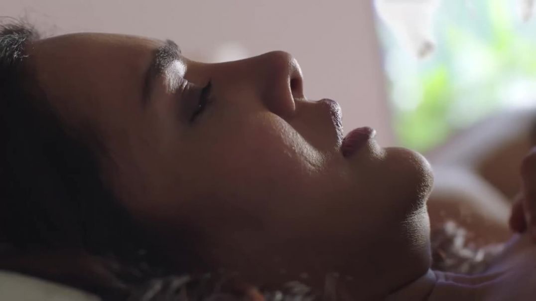 ⁣Esha Gupta ki👙 खूबसूरती ki baat अलग hai   Nakaab  New Romantic Webseries