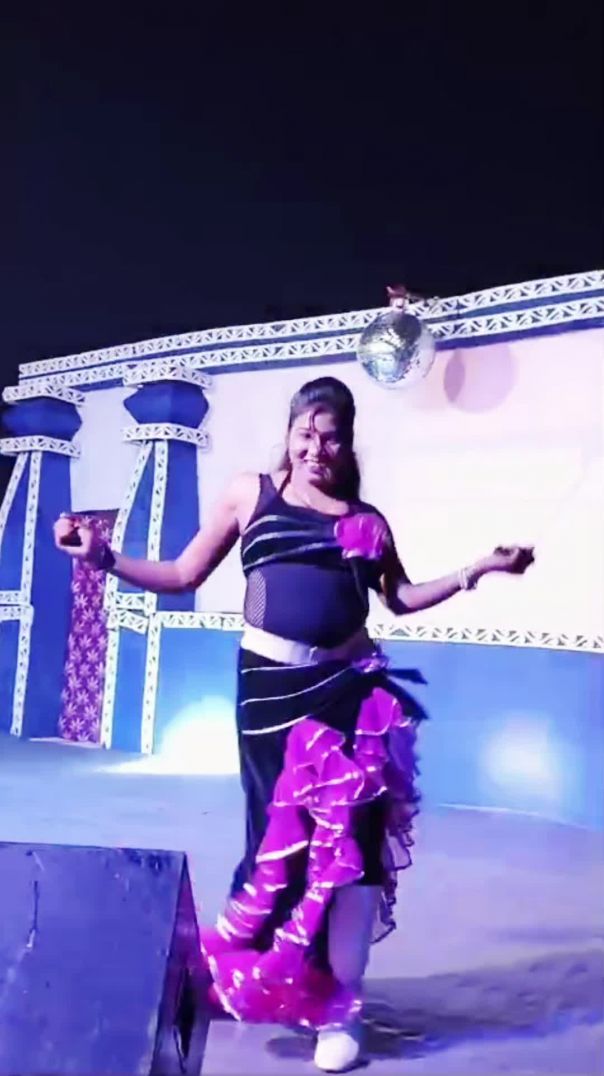 Duno Baloon Dhuk Dhuk Kare #dance #reels #shorts #india