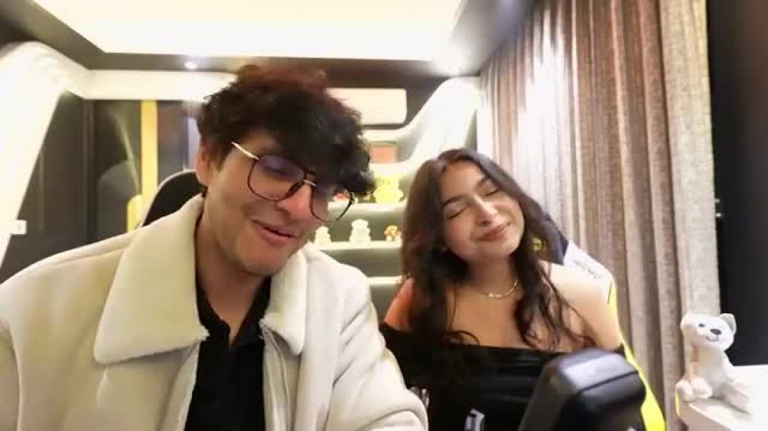 ⁣Try Not to Laugh Challenge vs Ruchika and Abhishek (Dank Memes Edition)