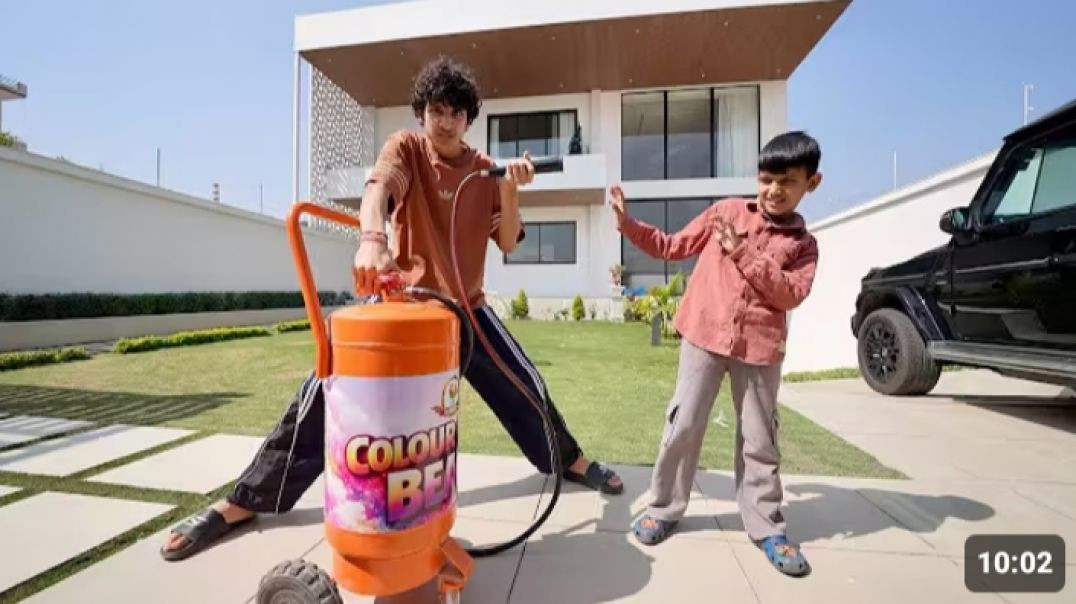 ⁣Ye Kya Le Liya Holi K Liye