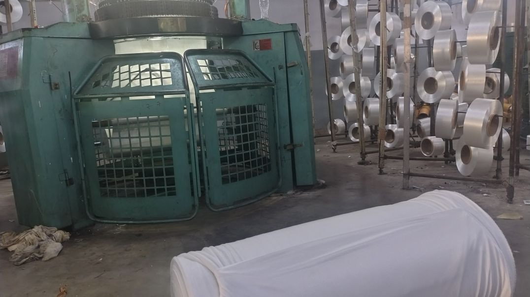 Circular knitting machine