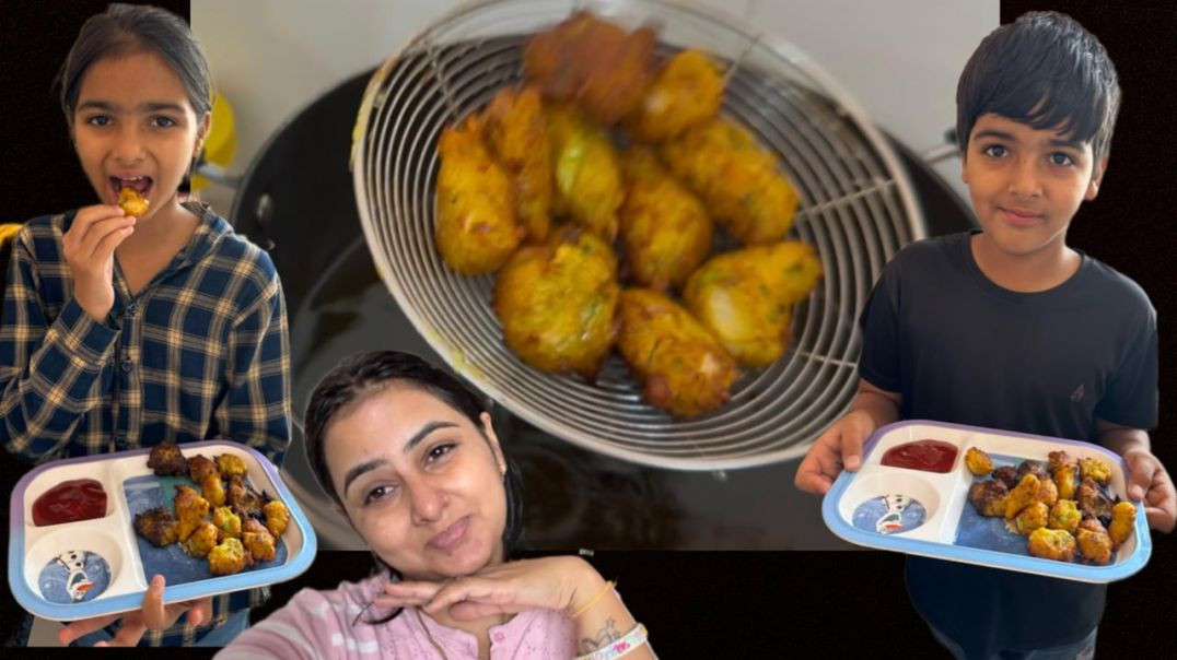 Aaloo or suji ke pkode
