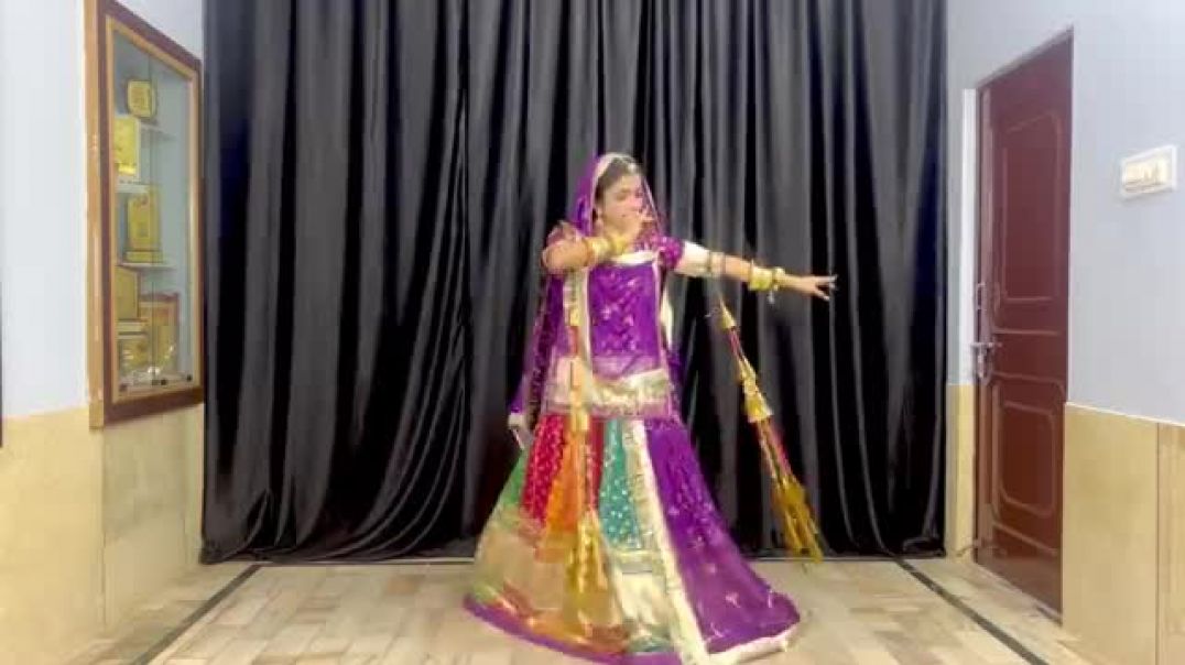 Boli_Pyari_Lage_-_बोली_प्यारी_लागे___Kheta_Khan___Rajasthani_Folk_Song___Full_Dance_Video_-_Kiran__(