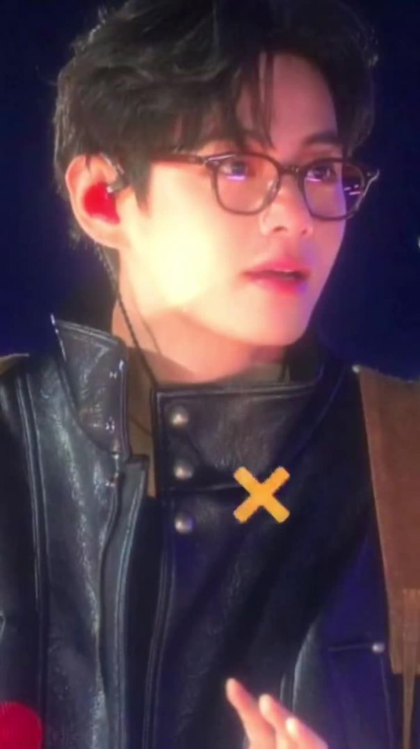 Saanu pyaar hoya tere naal soneya 🥰🥰#viralshort #kimtaehyung 💜💜