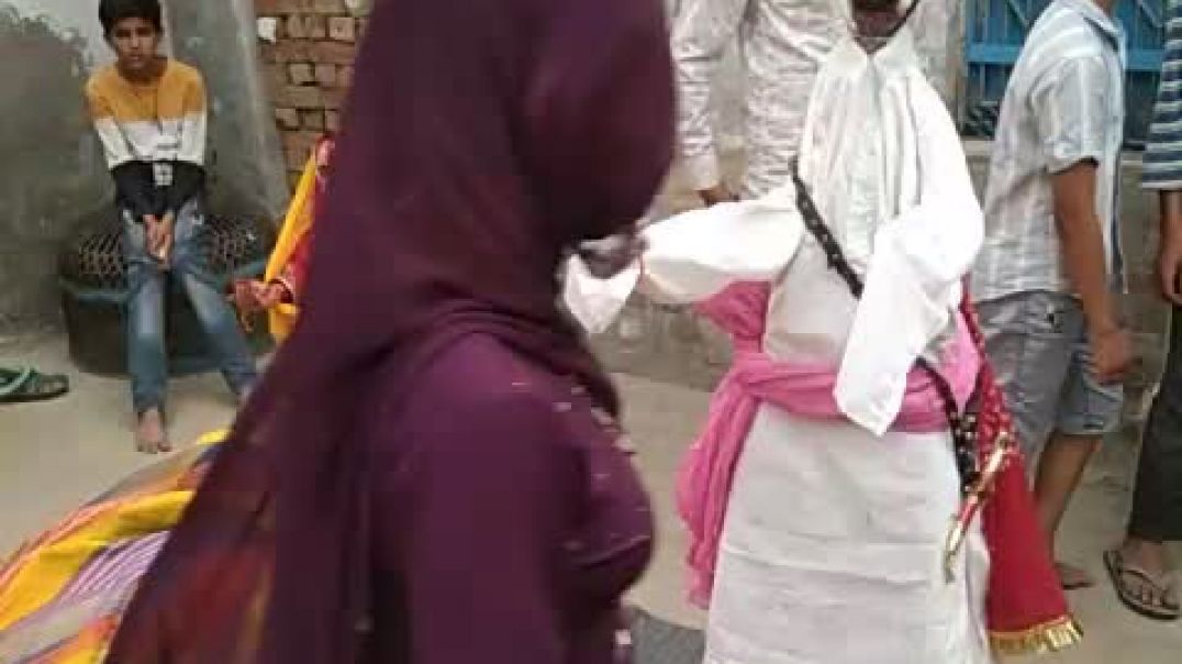 ⁣Ram Ram aaj Dantli gaav me gangour