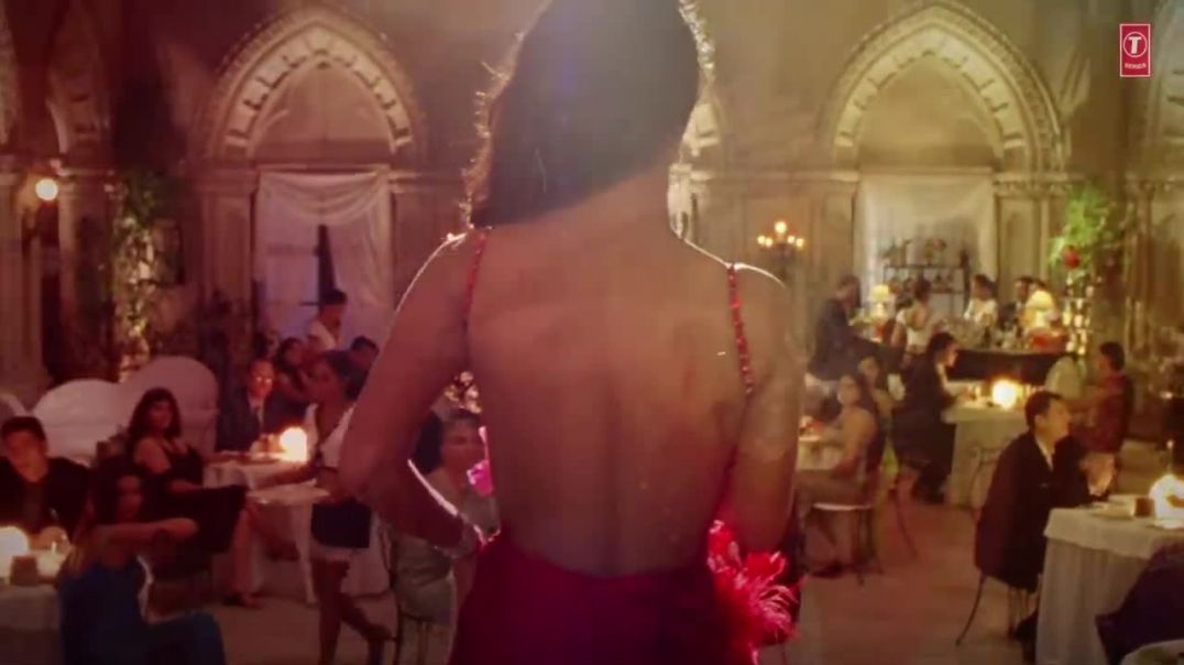 ⁣Tinka Tinka Lyrical Video _ Karam _ Alisha Chinoy _ Vishal, Shekhar _ Priyanka Chopra