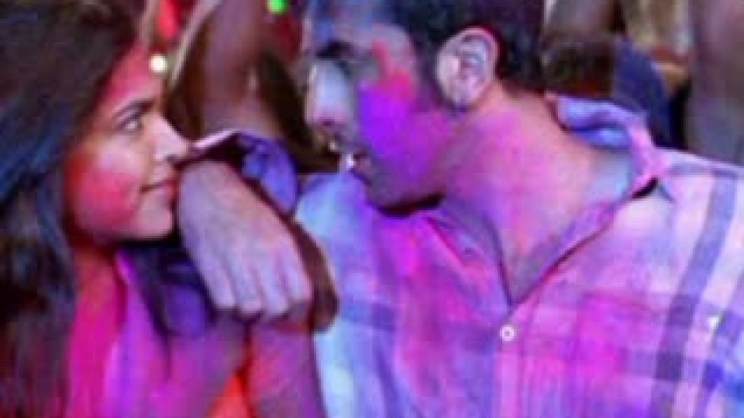 ⁣Itna maja kyu ara hai