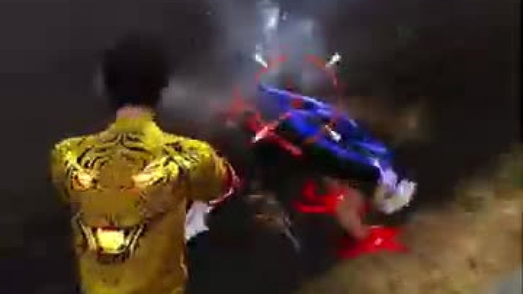 ⁣ROARING_SUPERSTAR_SASTA_SNIPER_KING💀😂_FREEFIRE_FUNNY_MOMENTS_#freefire_#shorts_#funny_#tlswarrior(360p)