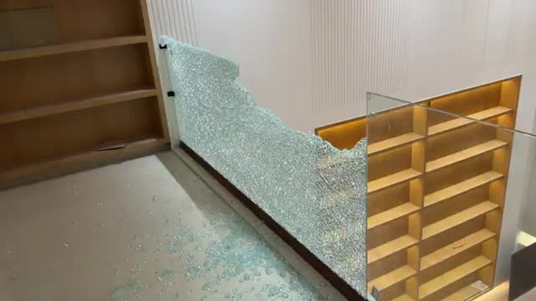 ⁣Glass_Tut_Gaya_😲_New_Ghar_Ka(360p)