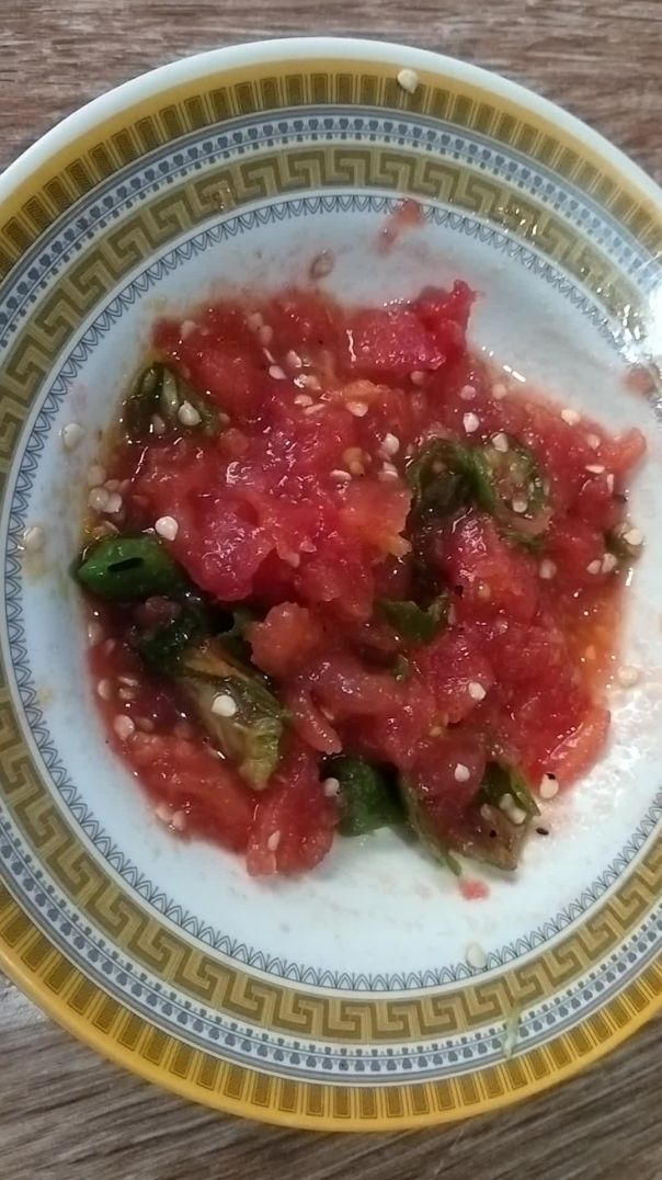 Tomato borta