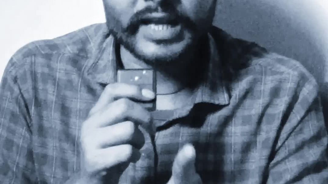 ⁣पत्थर की मूर्तियों को गहने से सजाने वाला शांत रहता है!!