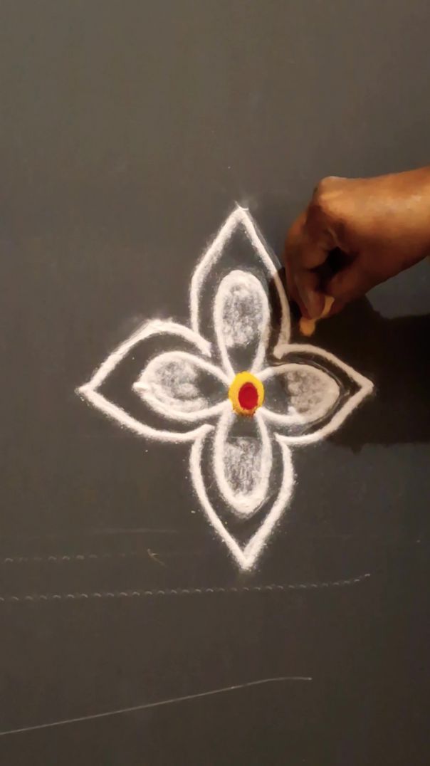 New 2026 Chukkala Muggulu Design ✍️ Simple & Small Floral Rangoli for Home 🏠